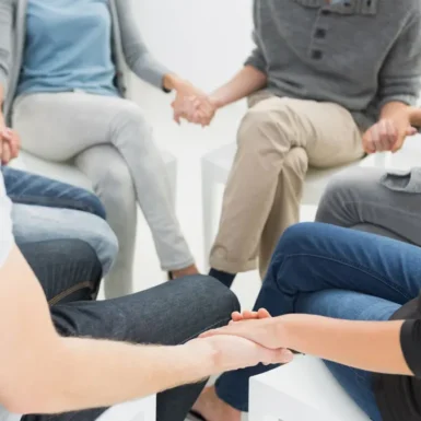 alcoholicos-anonimos-es-una-comunidad-no-lucrativa-espiritual-que-esta-presente-argentina-1965-concentramos-la-energia-evitar-la-borrachera-del-dia-hoy-afirmo-su-presidente-local-carlos-marco